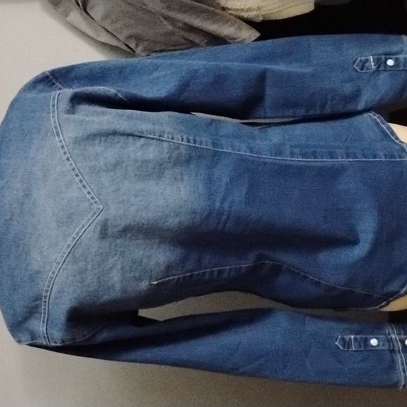 NWT True Religion denim top - Picture 2 of 8